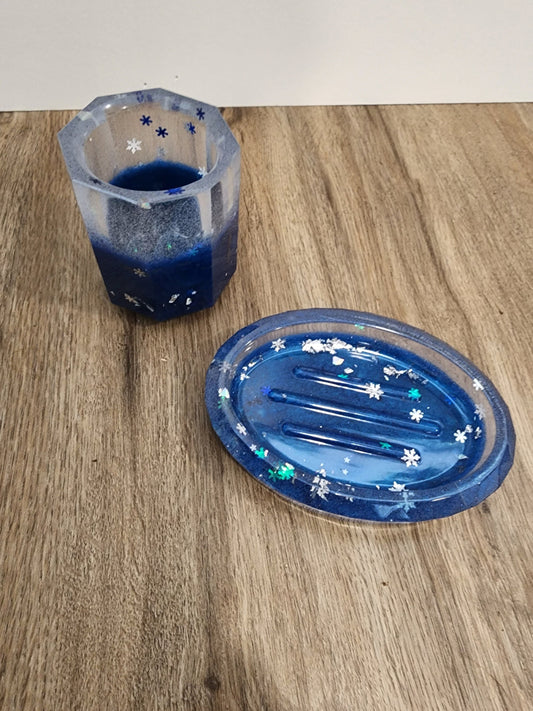Matching soap dish and cup set