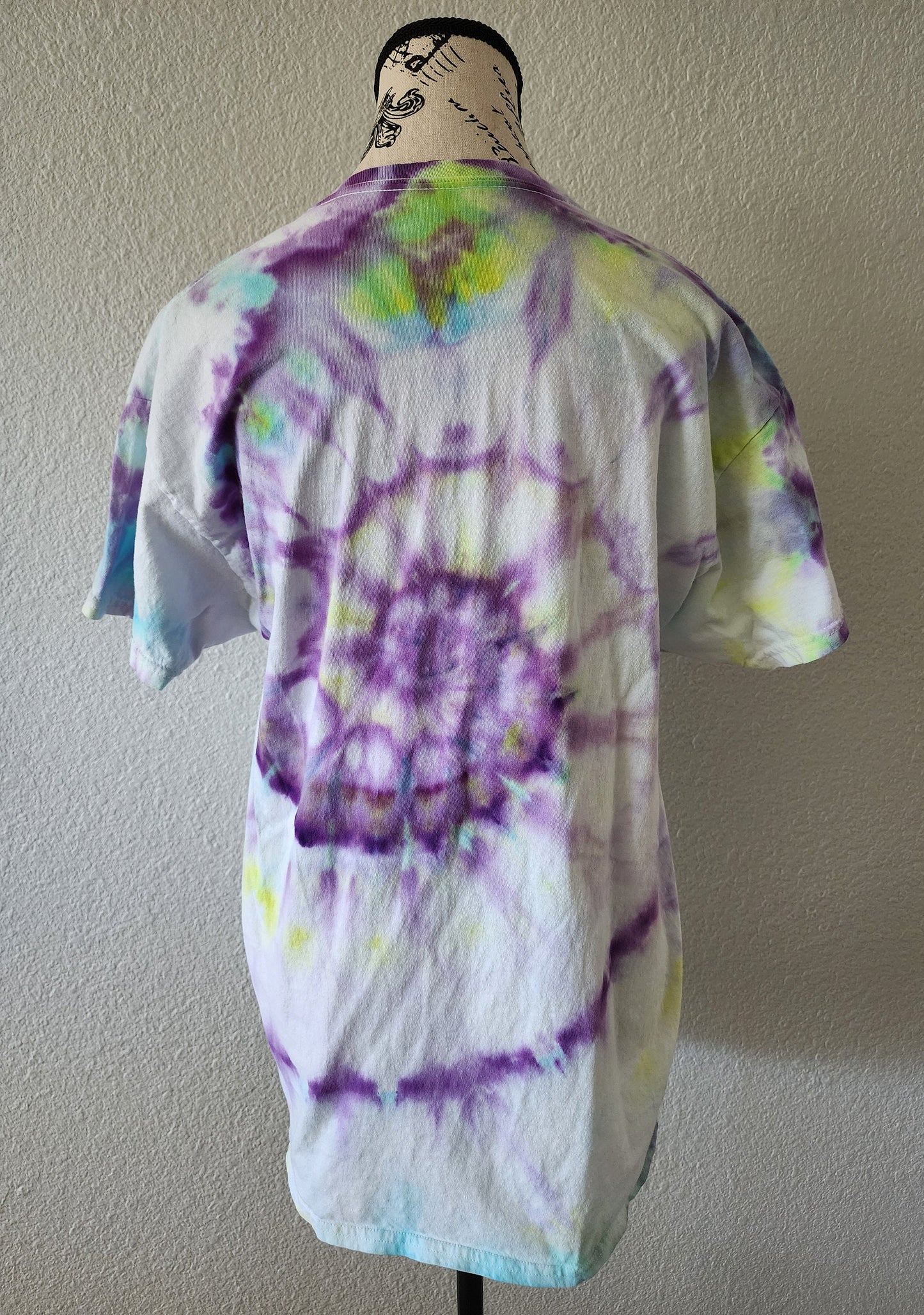 Purple Shell Spiral Tie Dye T Shirt Customizable Unisex Size L