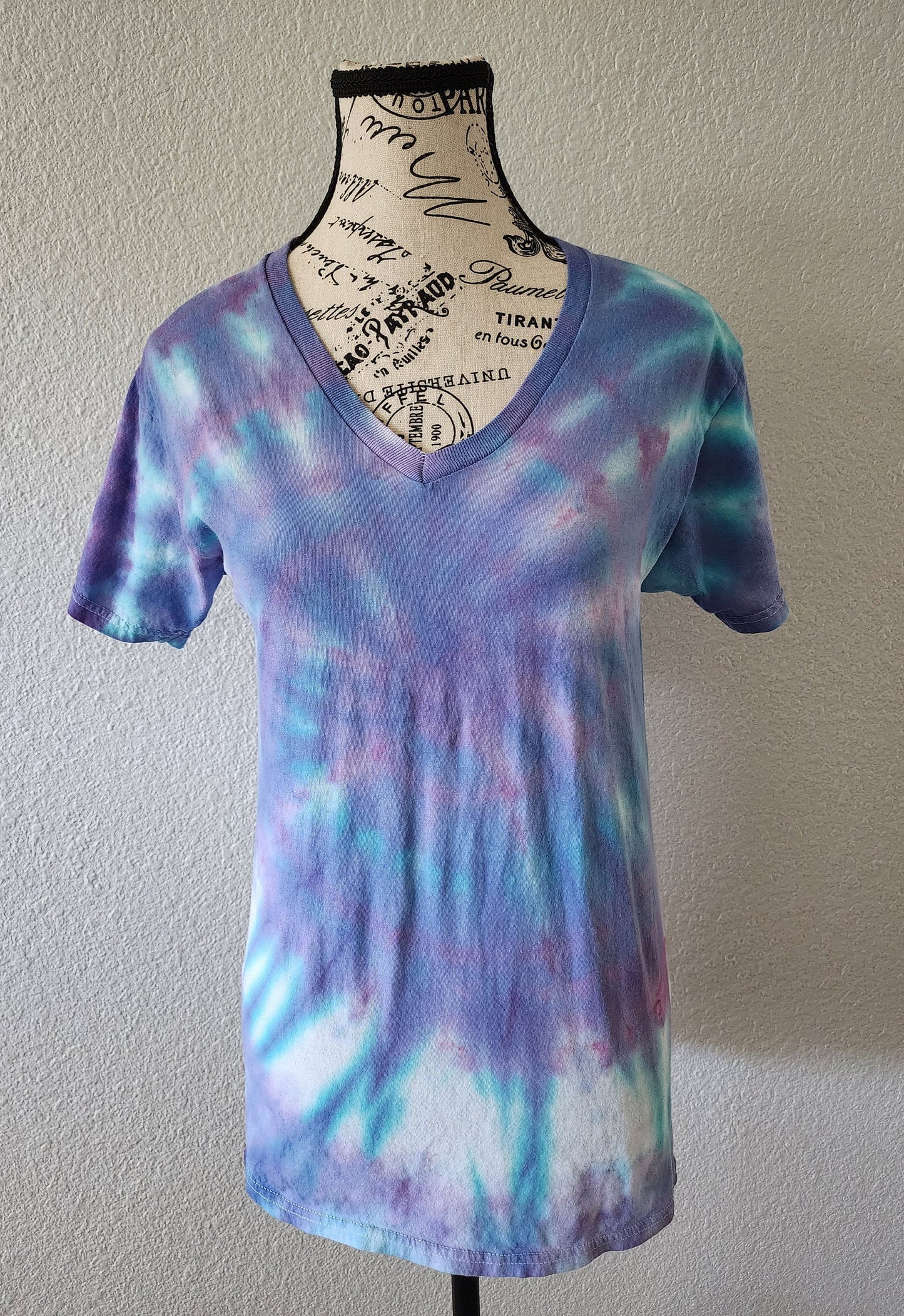 Soft Purple & Teal Tie Dye T Shirt Customizable Unisex Size S