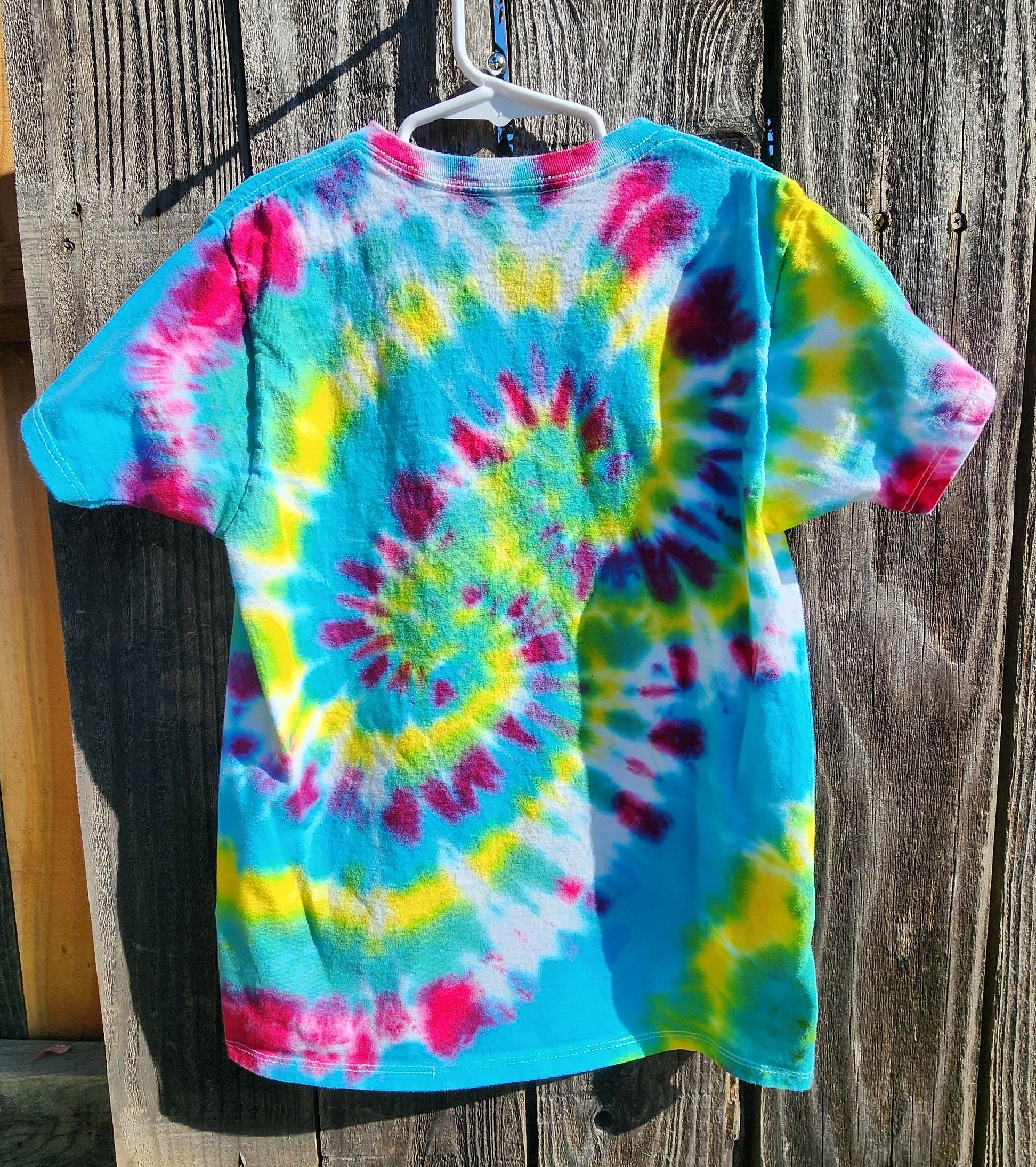Kid's Blue, Yellow and Pink Double Spiral Tie Dye T Shirt Size Youth M